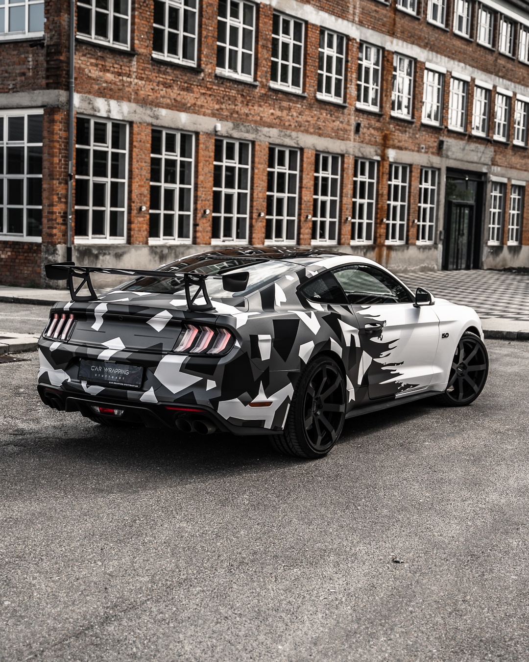 FORD MUSTANG Camo