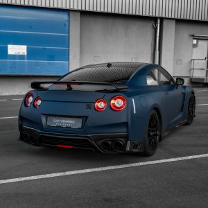 NISSAN GTR