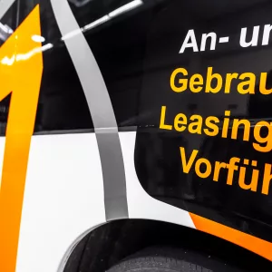 BUS Werbebeschriftung MEN